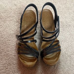 Elegant Black Strappy Wedge Sandals